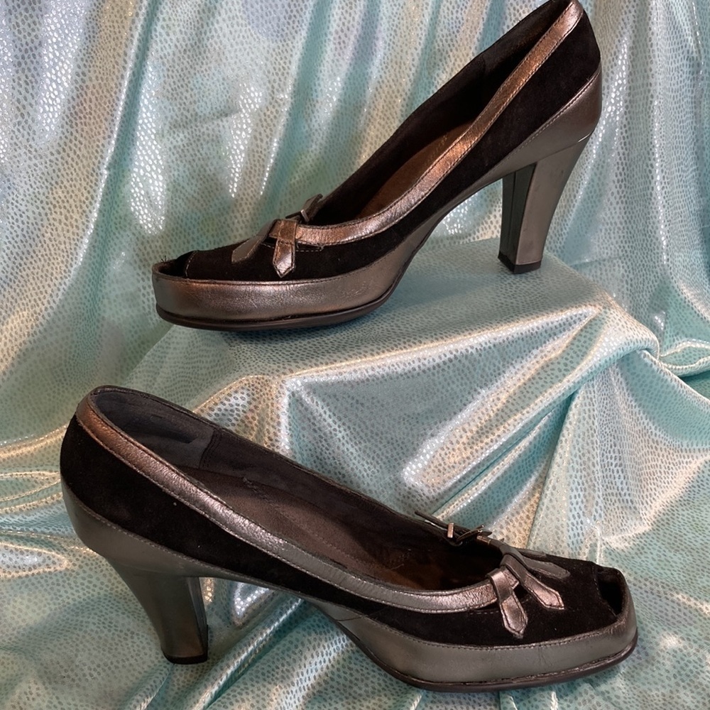 Black and silver peep toe aerosoles. Size 8.5. Great condition.‎ - Picture 2 of 7